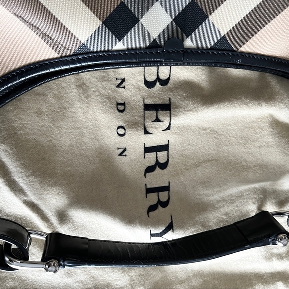 Authentic Burberry Supernova Check Large Larkin Hobo Bag - Picture 7 of 15
